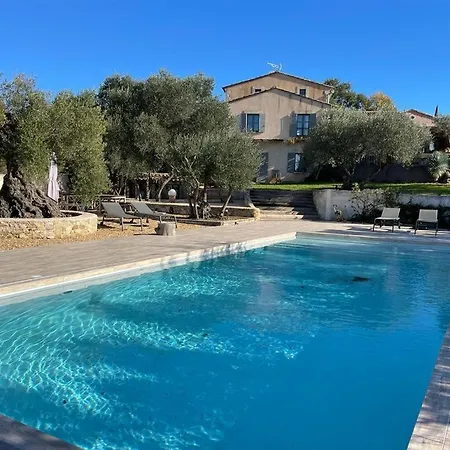 Bastide A Pied Piscine Vue Imprenable Havre De Paix * Uzes