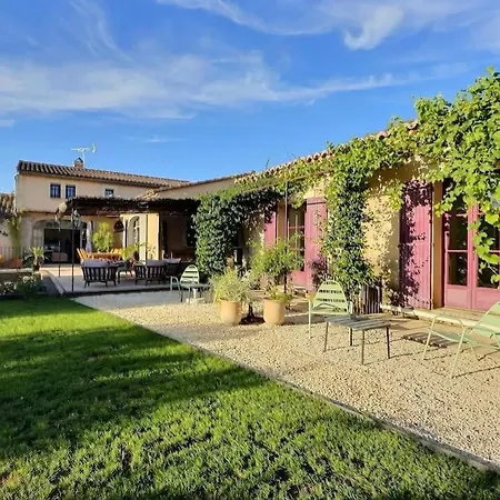 Villa Bastide Uzes A Pied Avec Piscine Maison Les Ailes