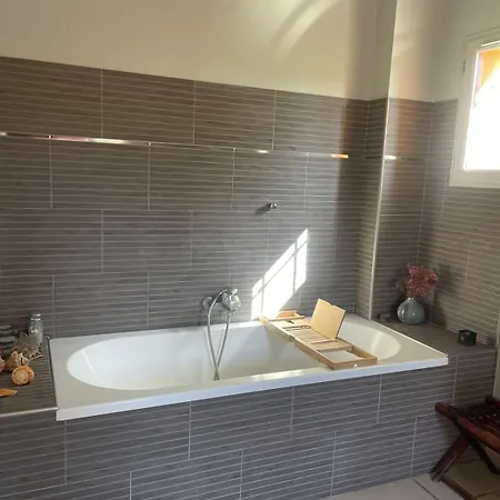 Bastide A Pied Piscine Vue Imprenable Havre De Paix Villa *
