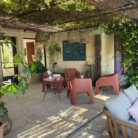 Bastide Uzes A Pied Avec Piscine Maison Les Ailes Vila Uzès