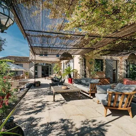Bastide A Pied Avec Piscine Maison Les Ailes Vila *