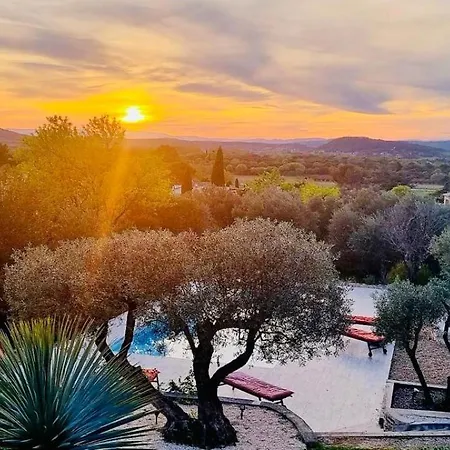 Bastide Uzes A Pied Avec Piscine Maison Les Ailes Villa Uzès